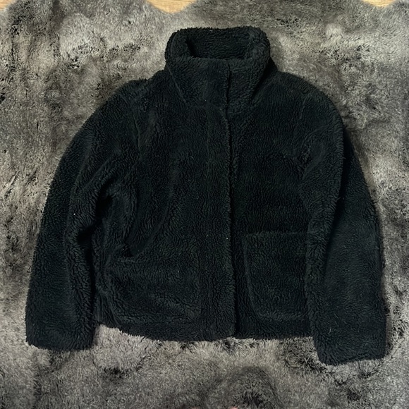 Old Navy Sherpa Jacket - Picture 2 of 6